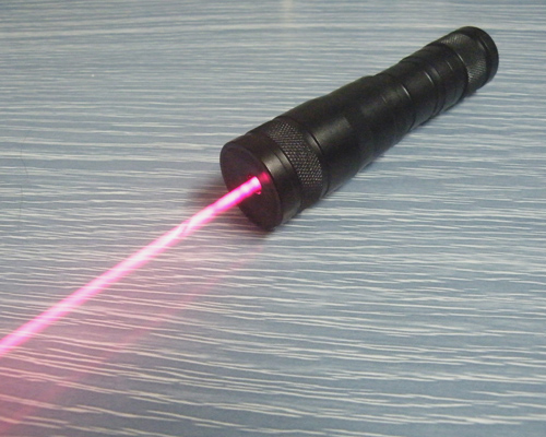 100mw~250mw 660nm 빨간색 레이저 포인터 수지형 레이저 손전등 수하 1미터 작업 가능